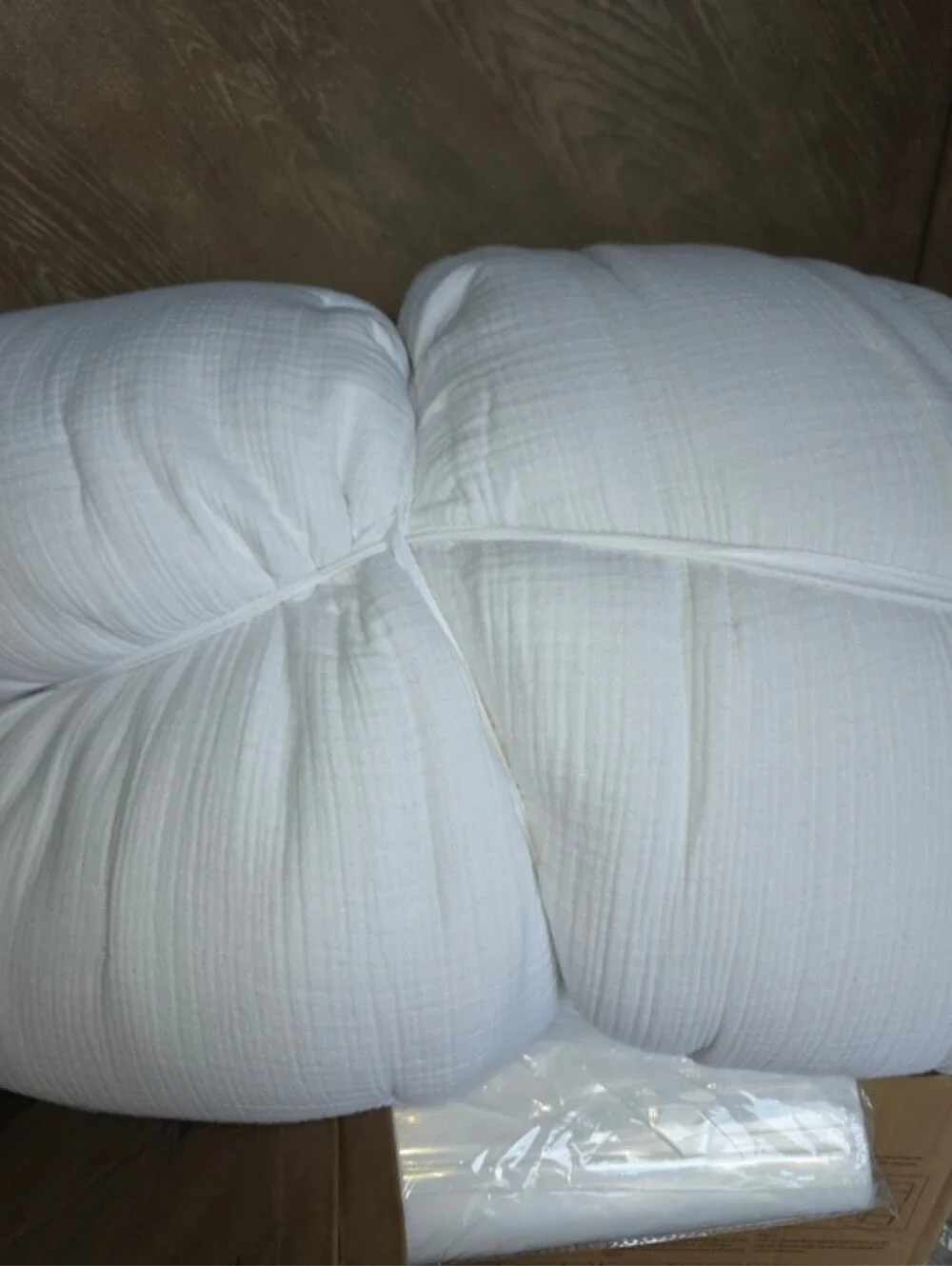 Quince Organic Cotton Airy Gauze Dream Quilt, King, White